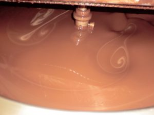 パフチョコ（含浸チョコ）製造ライン 1